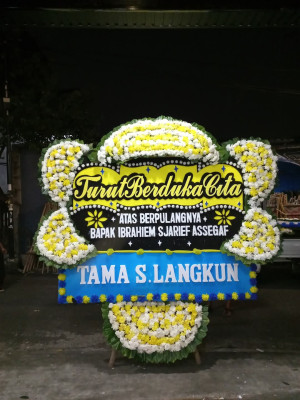 Papan Bunga Duka di Lembah Sorik Marapi